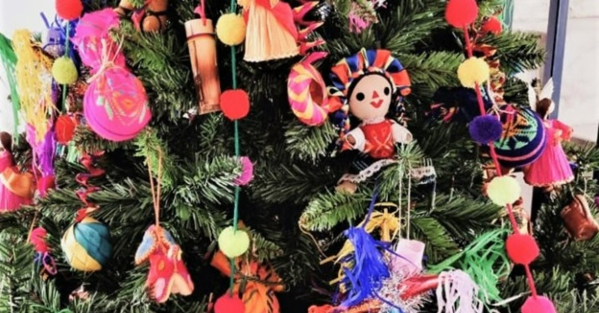 The Best Mexican Christmas Decorations: Mexican Theme Christmas Tree Ideas And Mexican Christmas Home Décor